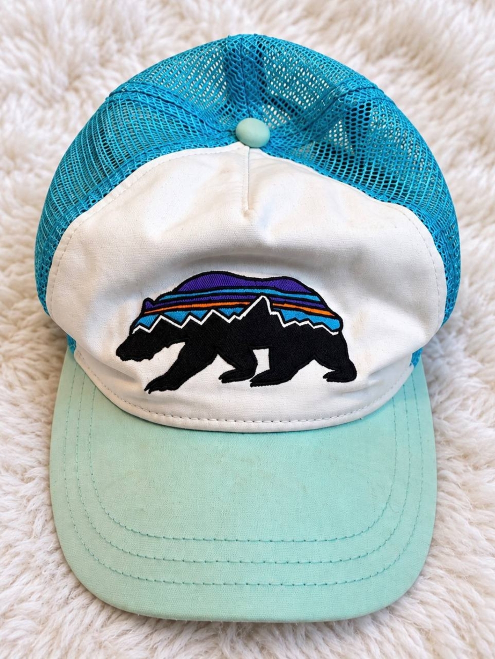 Unisex Teal & White Bear Trucker Hat